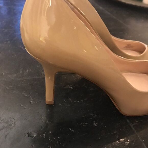 Vince Camuto Kiley Patent Leather Peep-Toe Heels 7 - Picture 3 of 9